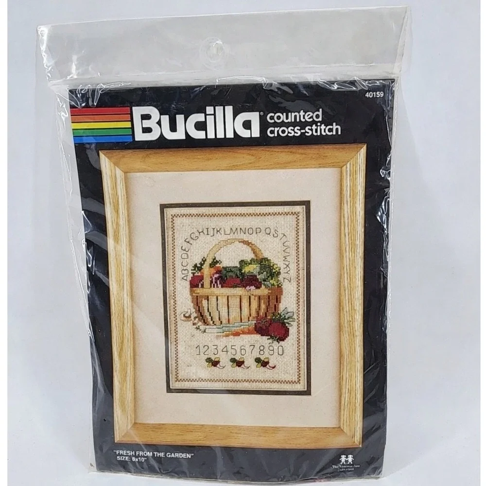 Bucilla Fresh From The Garden Counted Cross Stitch‎ Kit 40159 Vintage 8x10 Fruit